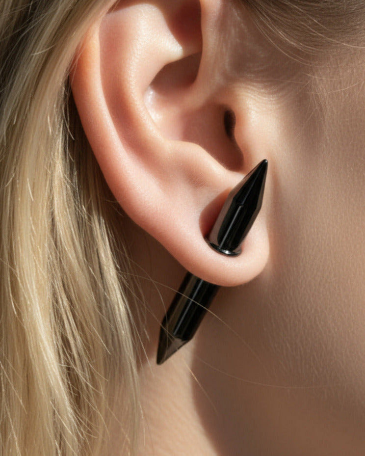 Mono earring Spike