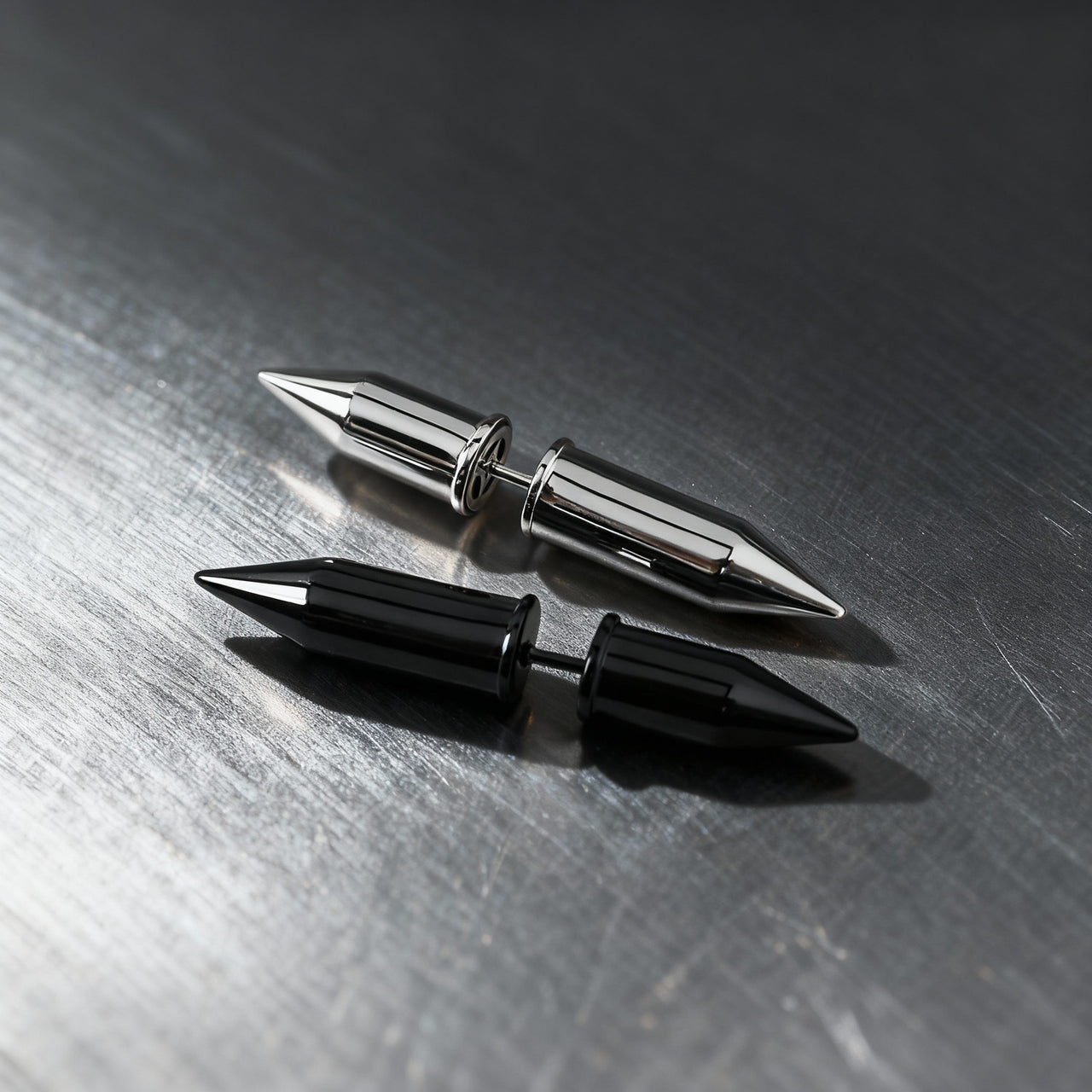 Mono earring Spike
