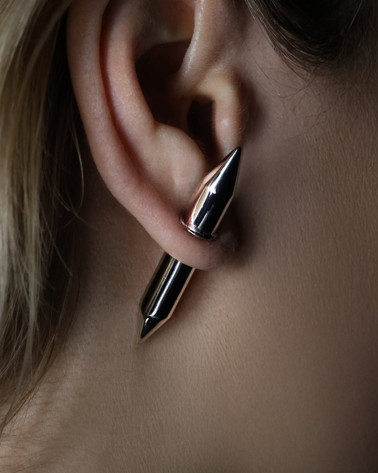 Mono earring Spike